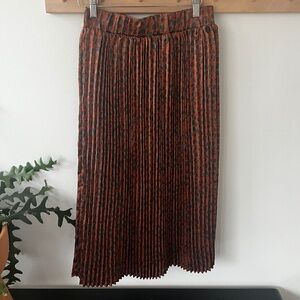 accordion maxi skirt